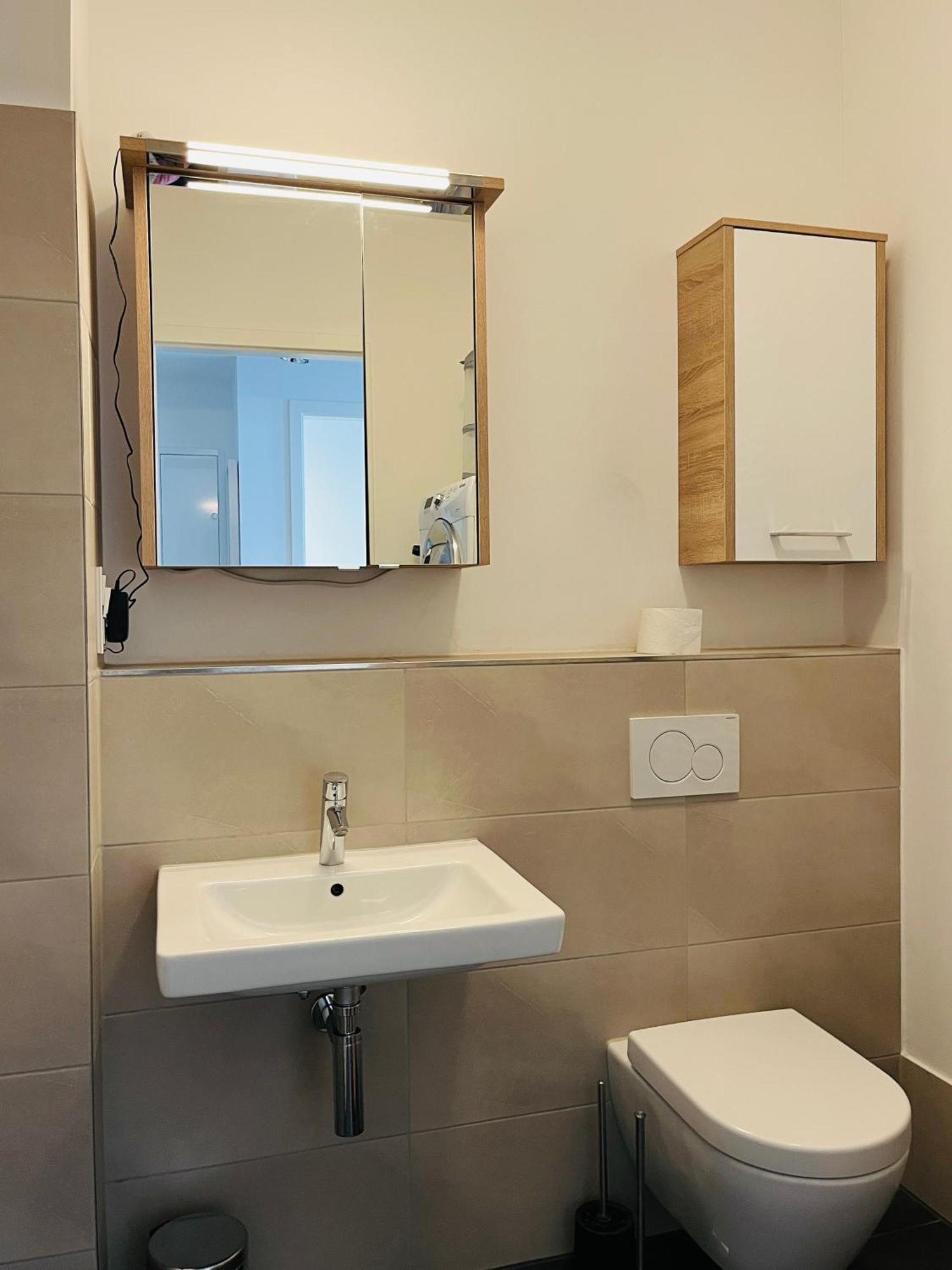 Modern Apartment In Mitte Берлин Экстерьер фото